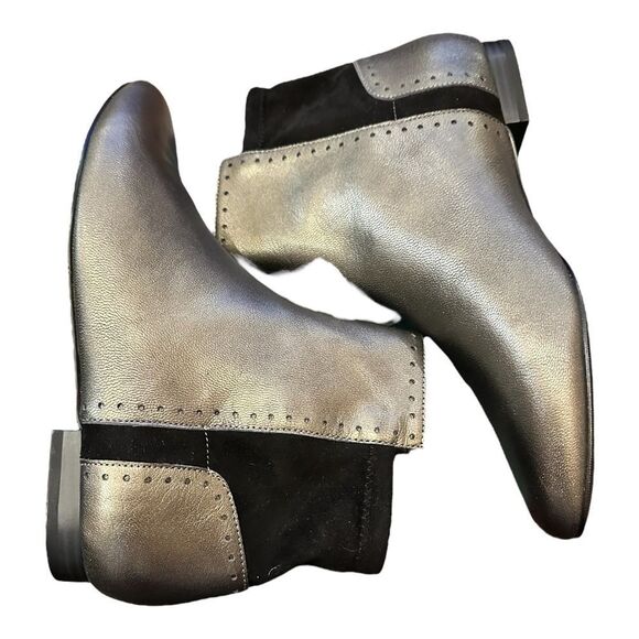 NEW LOGO By Lori Goldstein GABBI Metallic Pewter chelsea Ankle Booties size 7.5 - Picture 6 of 8